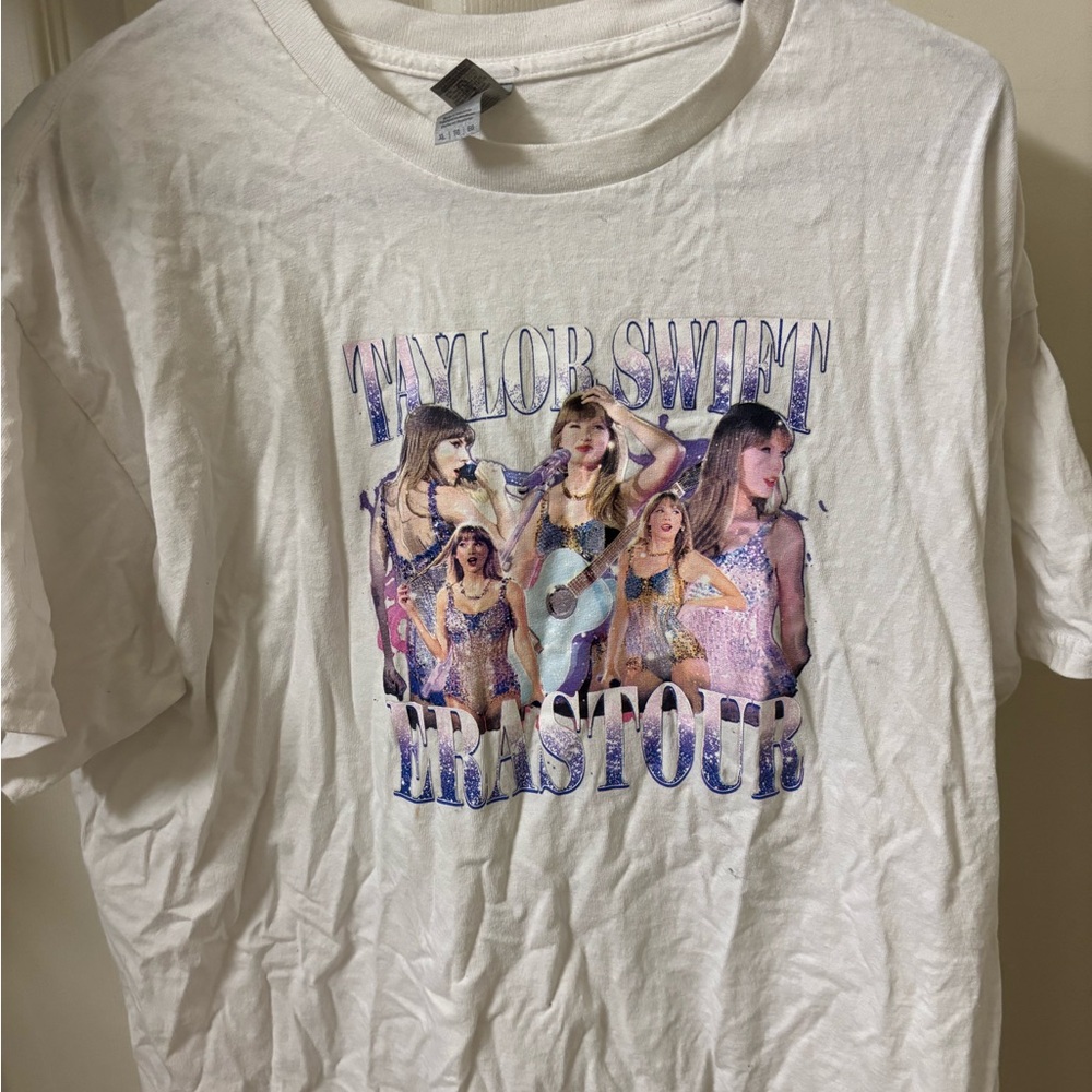 Gildan only laundry washed once Taylor Swift Eras Tour T-Shirt - White
